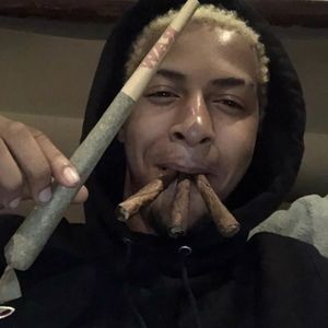 Meet your Posher, Cesar